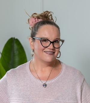 Portrait of Ally Hennelly