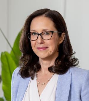 Portrait of Jennifer Davis